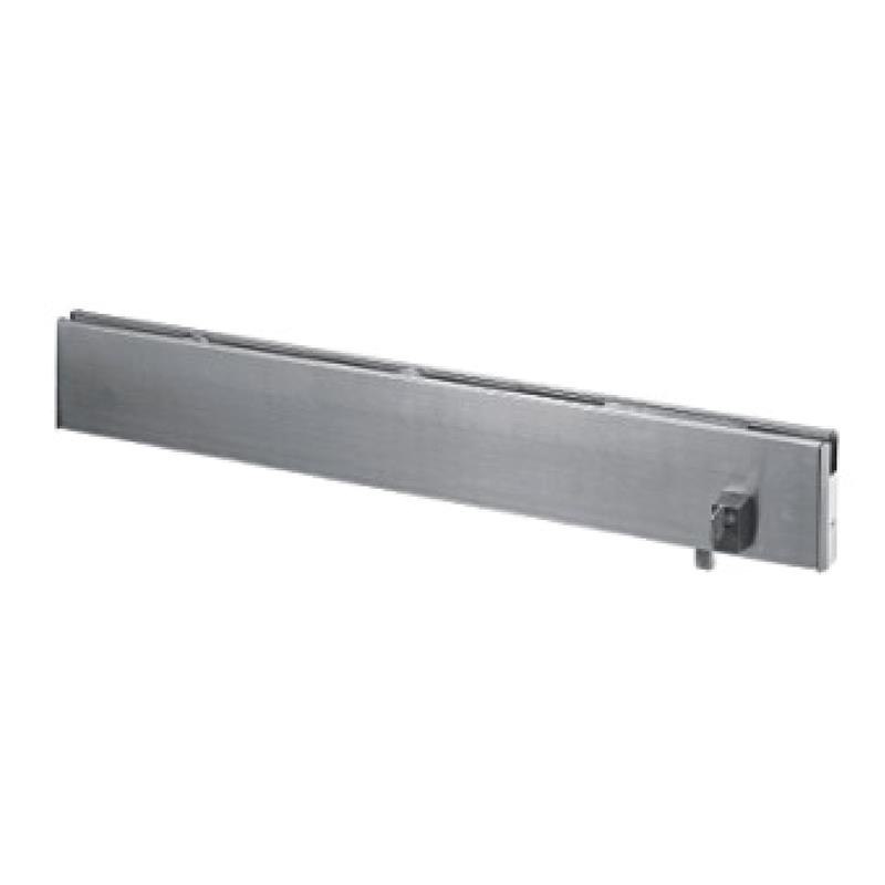 Lower door strip (single latch)